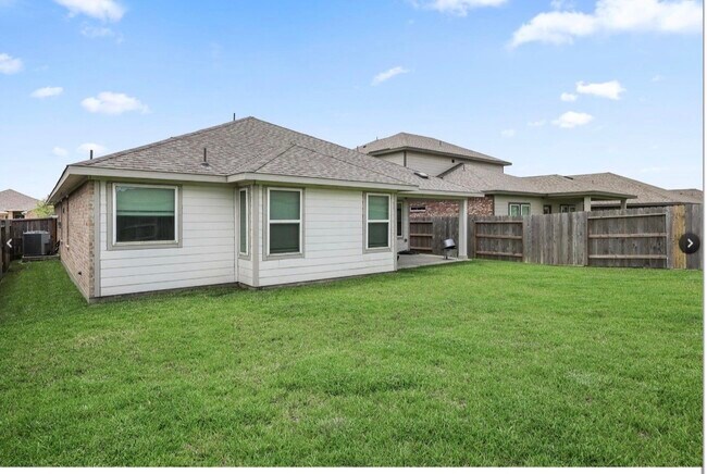 10218 Hermann Trace