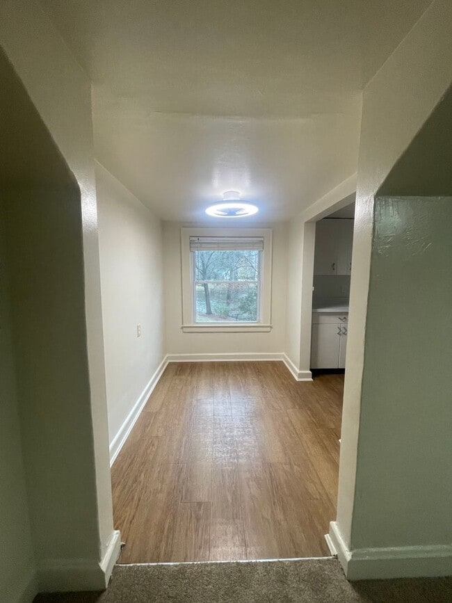 Photo - Tyler,W.124 Unit B