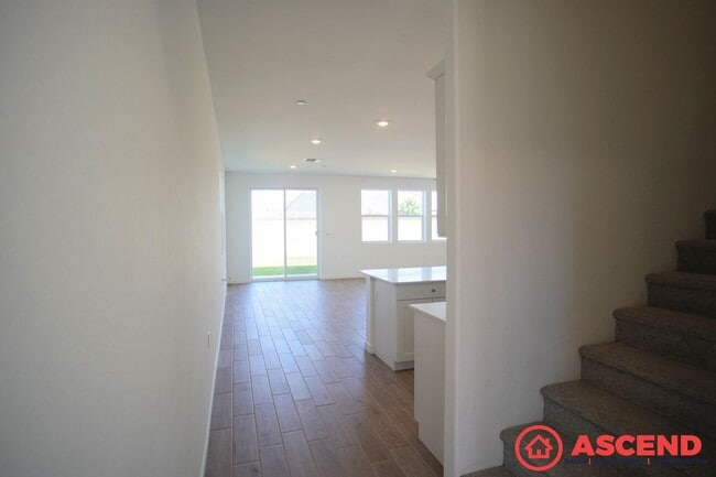 Photo - Stunning Home In Gossamer Grove!