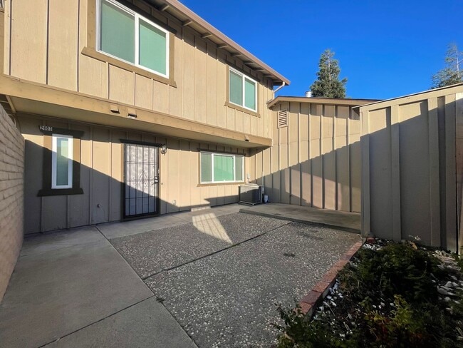 Photo - 2603 Carlton Ln