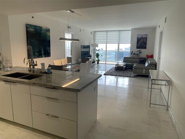 Photo - 1830 S Ocean Dr Unidad 2604