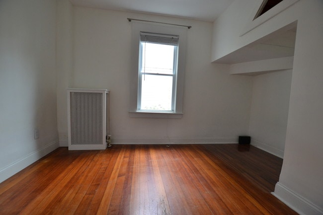 Photo - 49 Fairbanks St Unit 1