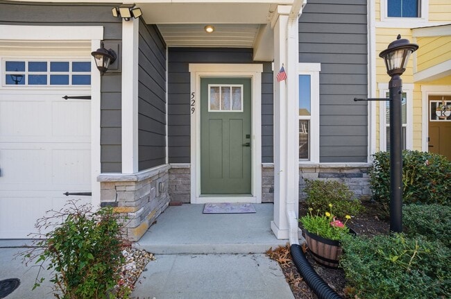 Photo - Chesapeake-Townhouse-Cardinal Meadows-3BR-2.5BA-1 Car Garage