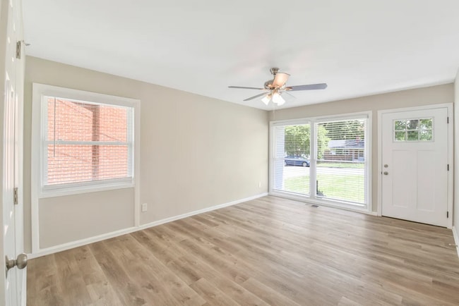 Photo - 2028 Syracuse Dr