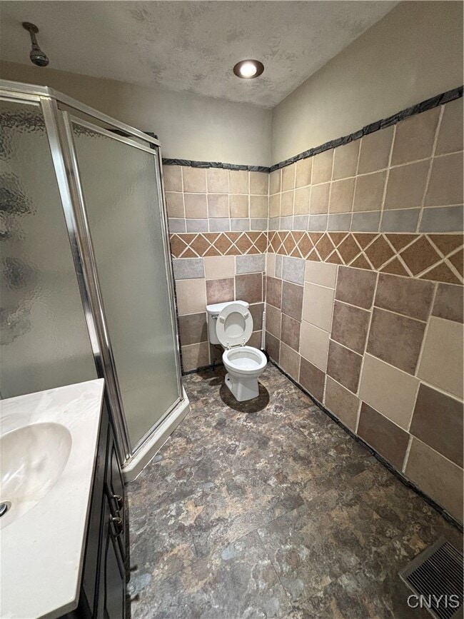 Photo - 338 Academy St