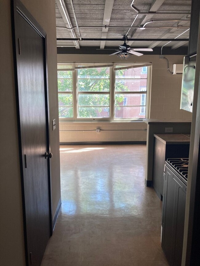 Photo - Trendy Downtown Studio Lafayette Unit Apt. 17