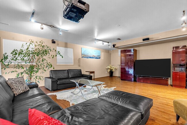 Photo - 481 Clouston Rd Unit SI ID1556350P