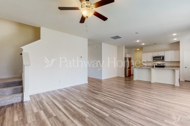 Photo - 1428 Ancer Wy