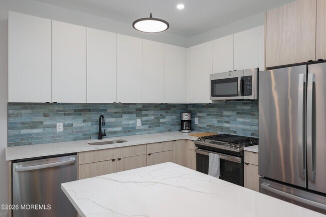 Photo - 6 West End Ct Unidad 211