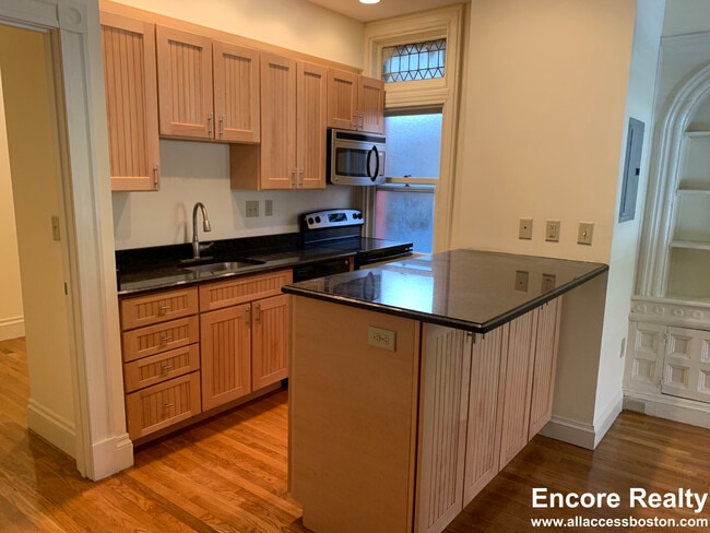 Photo - 195 Commonwealth Ave Unidad 7