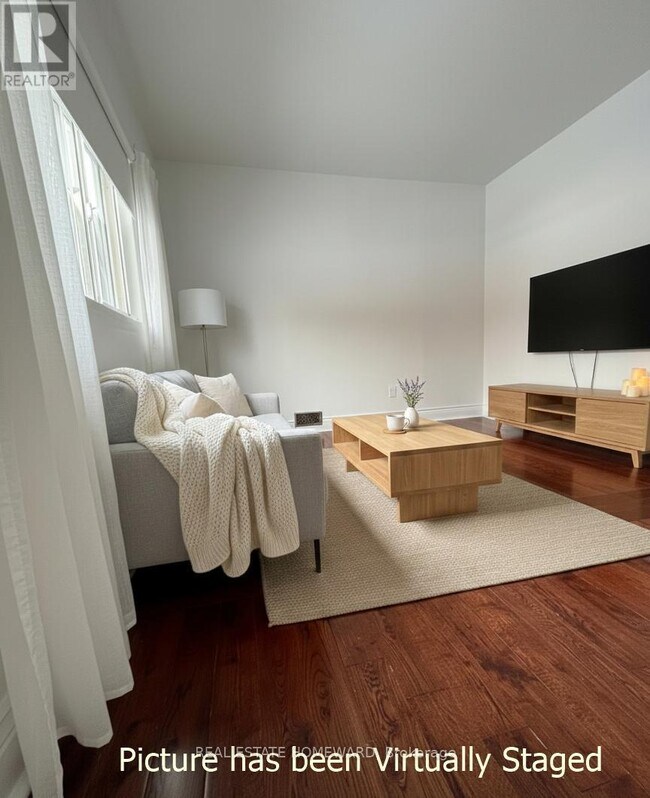 Photo - 1234 Gerrard St E Unité Upper