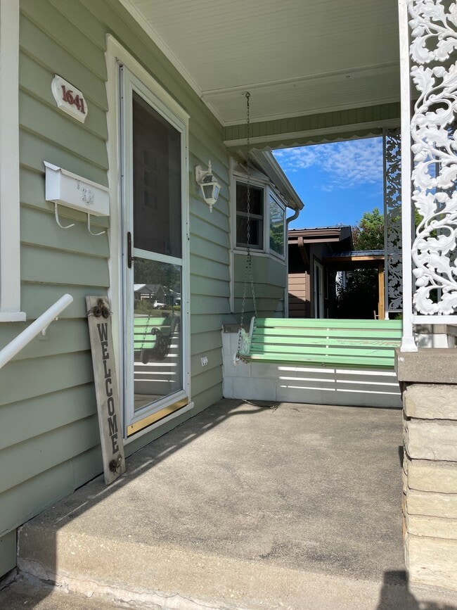 Photo - 1641 W Adams St