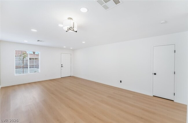 Photo - 668 Rising Brook Dr