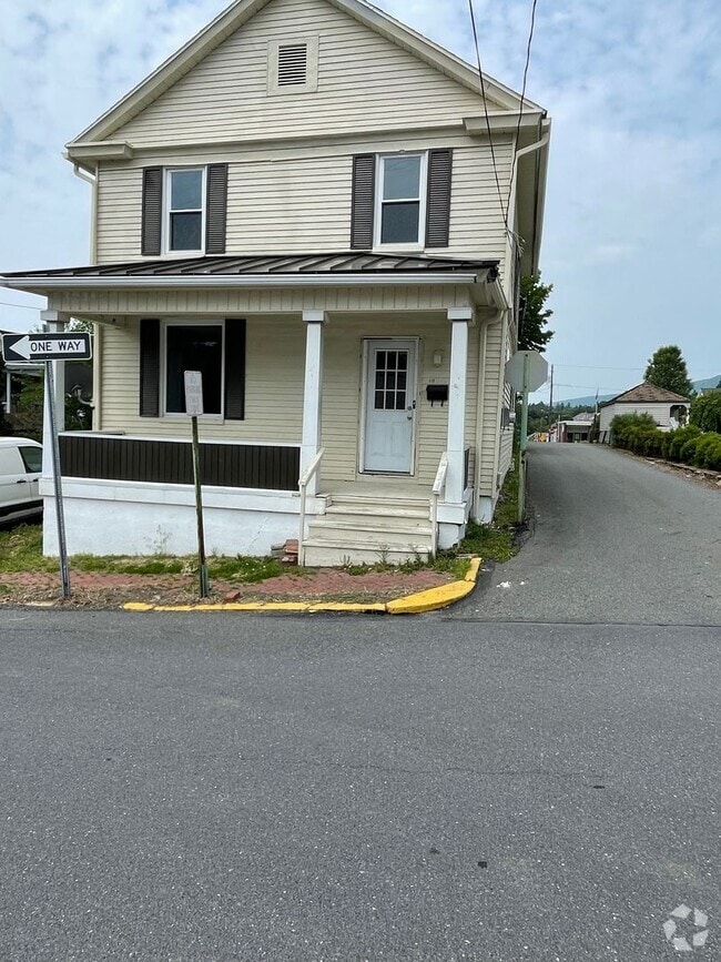 Building Photo - 3 Bed 1 Bath House in Williamstown