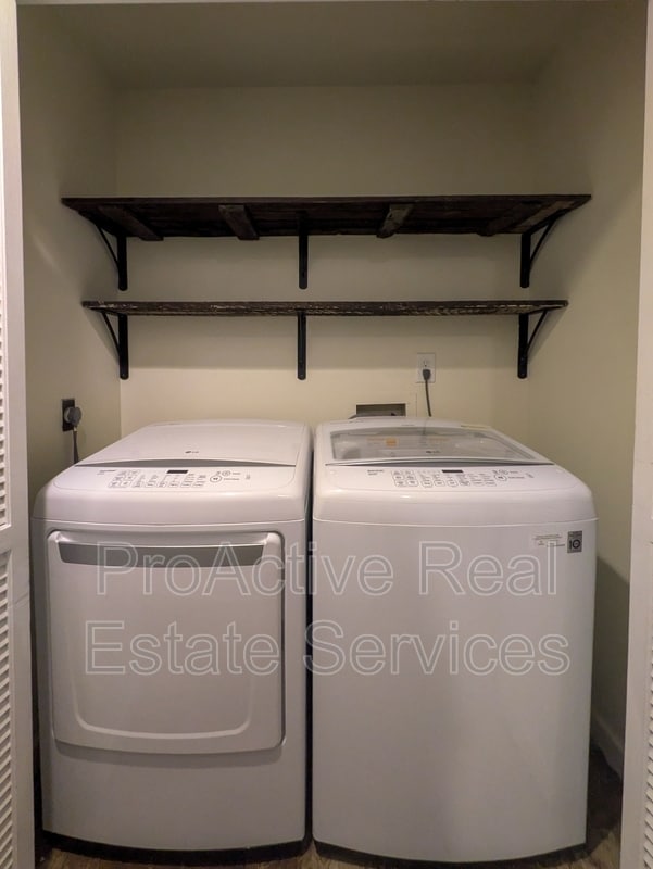 Photo - 1014 Colonial Ave