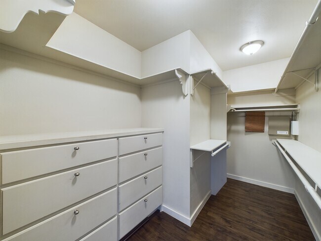 Photo - 2609 Lawrence St