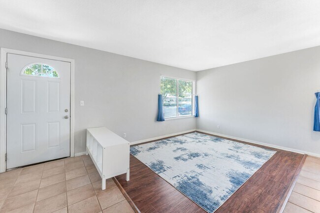 Photo - 1438 Lorilyn Ave