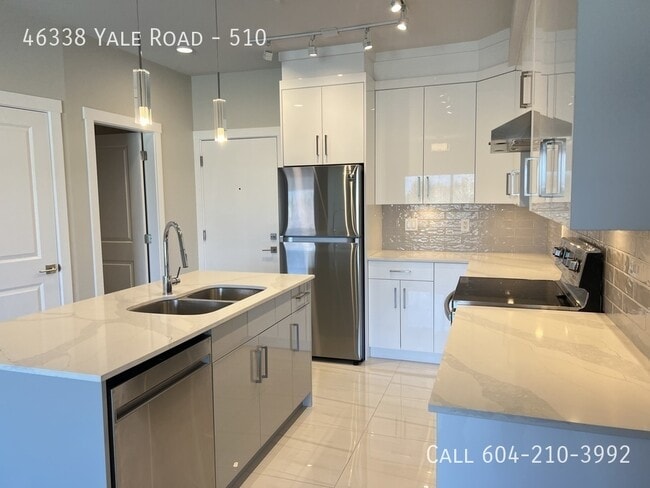 Building Photo - Chilliwack Condo With Amazing View- 3 Month Utilities Included! Unit 510