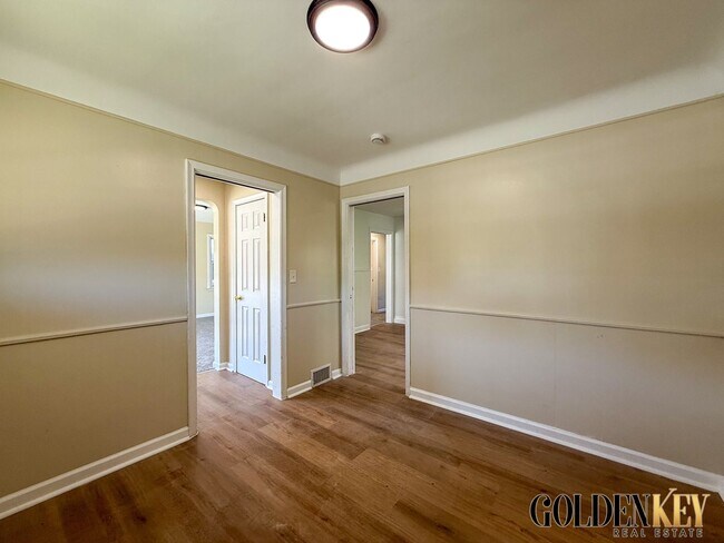Photo - Spacious Newly Remodeled Ranch!
