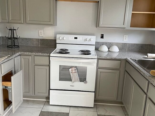 Photo - 12601 Patterson Rd