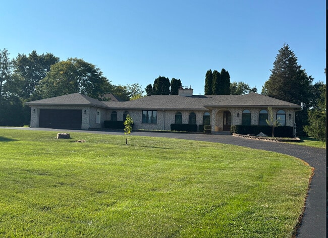 Building Photo - 406 S Lauder Ln Rental