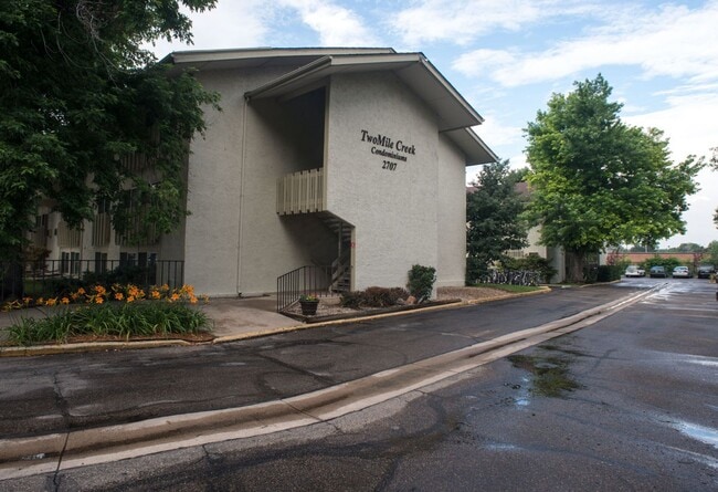 Building Photo - 2Br Apartment at Aspen Grove