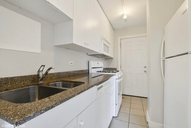 4335 W Irving Park Rd Unit 4335 W Irving Park Rd Apt 101