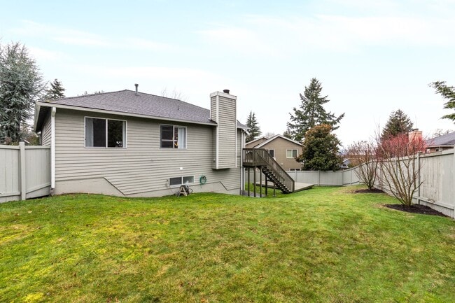 Photo - 4Bd/2.5Ba Kirkland Home