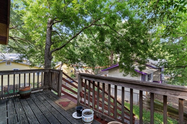 Photo - 3404 1/2 Grooms St Unit B