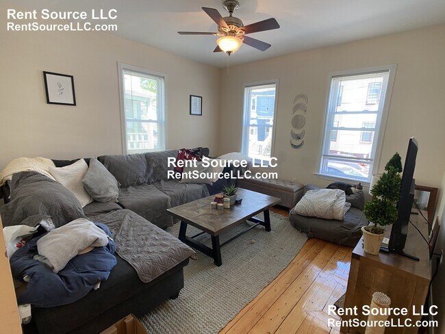 Photo - 20 Radcliffe Rd Unit 1
