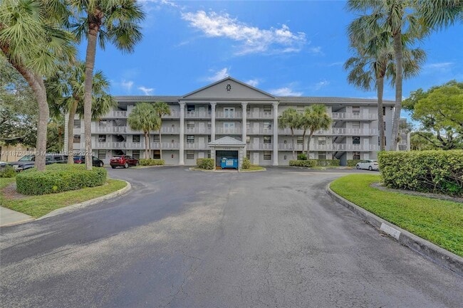 Photo - 1502 Whitehall Dr Unit 303