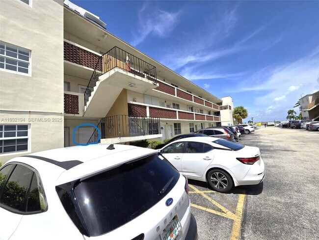 Building Photo - 1770 79th Street Causeway Unit D114
