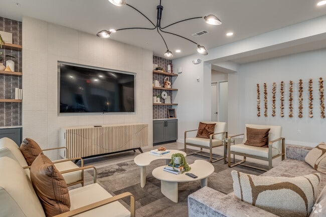 2BR ,2BA - 993SF