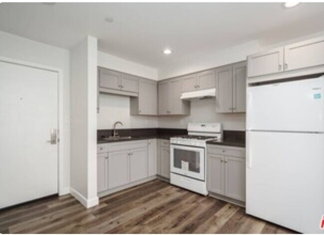 Photo - 8744 S Figueroa St Unit Apartment