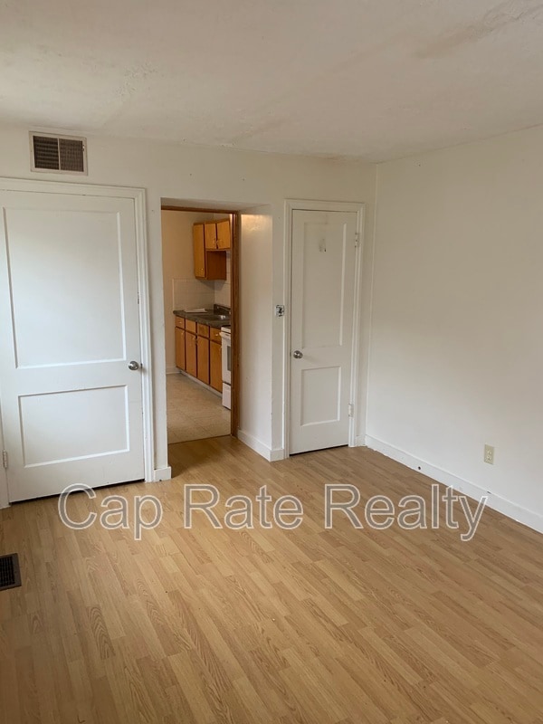 Photo - 1040 Loretta Ave