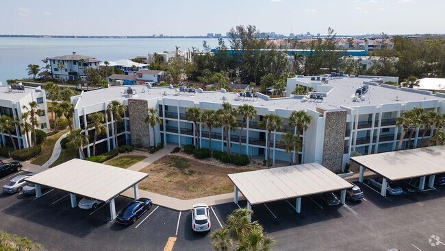 Building Photo - 450 Gulf of Mexico Dr Unit B302 Rental