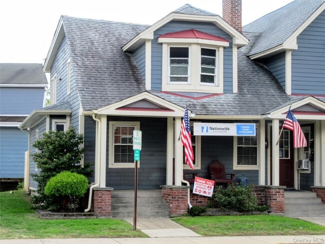 Building Photo - 13 W Main St Unit 2A Rental