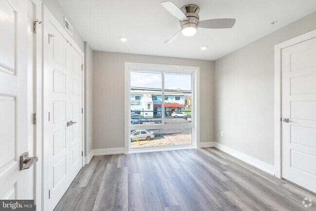 Building Photo - 2529 N 2nd St Unit 2 Rental