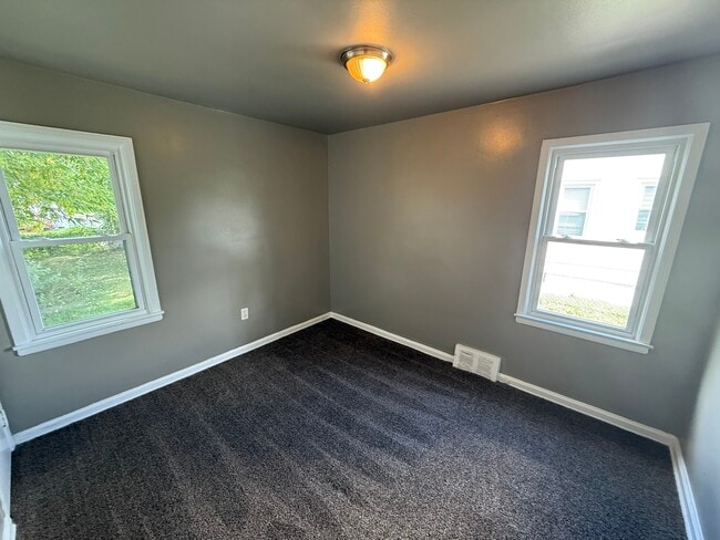 Photo - 182 Crystal Lake Dr
