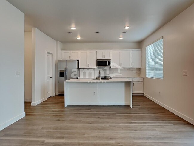 Photo - 9754 W Luxton Ln