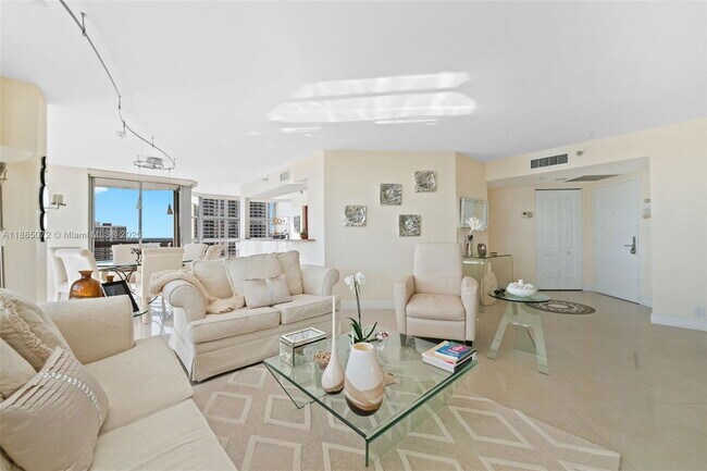 Photo - 19101 Mystic Pointe Dr Unidad 1905