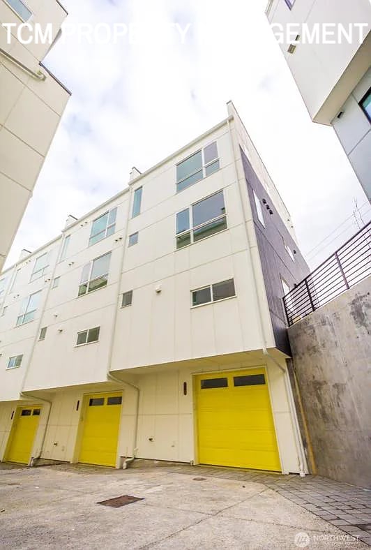 Photo - 7110 Beacon Ave S