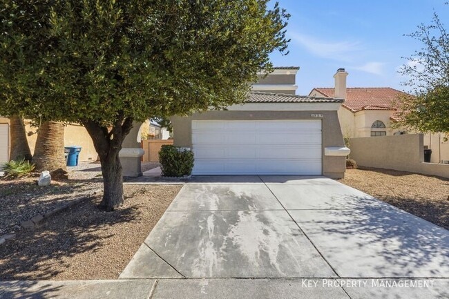 Photo - 3649 N Veneer Ln