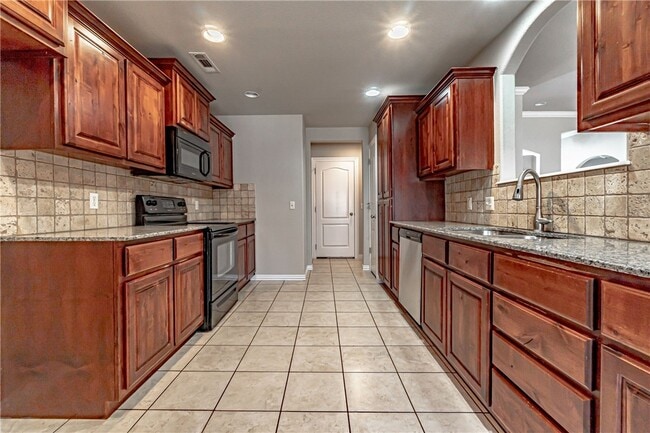 Photo - 1161 Coventry Ln