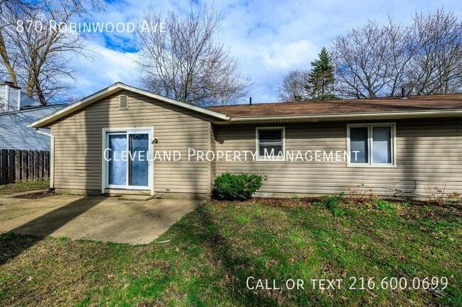 Photo - 870 Robinwood Ave