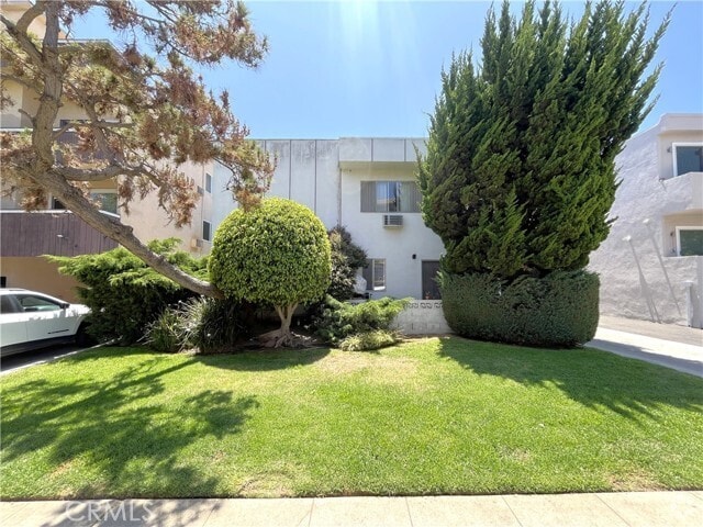 Building Photo - 1933 Pelham Ave Unit 3 Rental