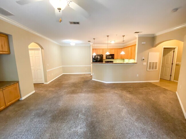 Photo - Campus View 1245 #102 Unidad 102