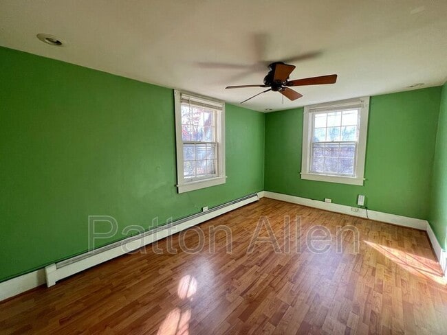 Photo - 130 Edwin Pl Unit Apt 5