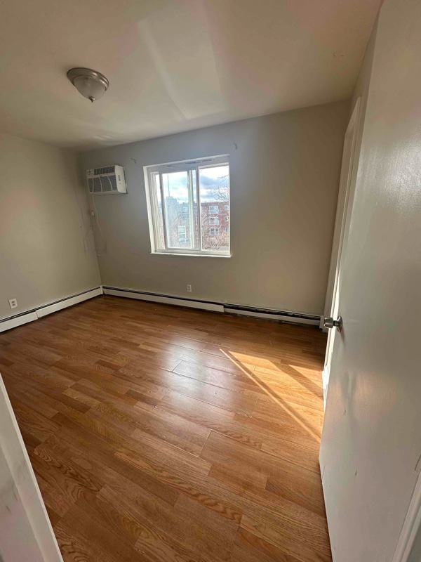 Photo - 2729 Queen City Ave Unidad 3