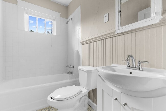 Photo - Flanagan Flats